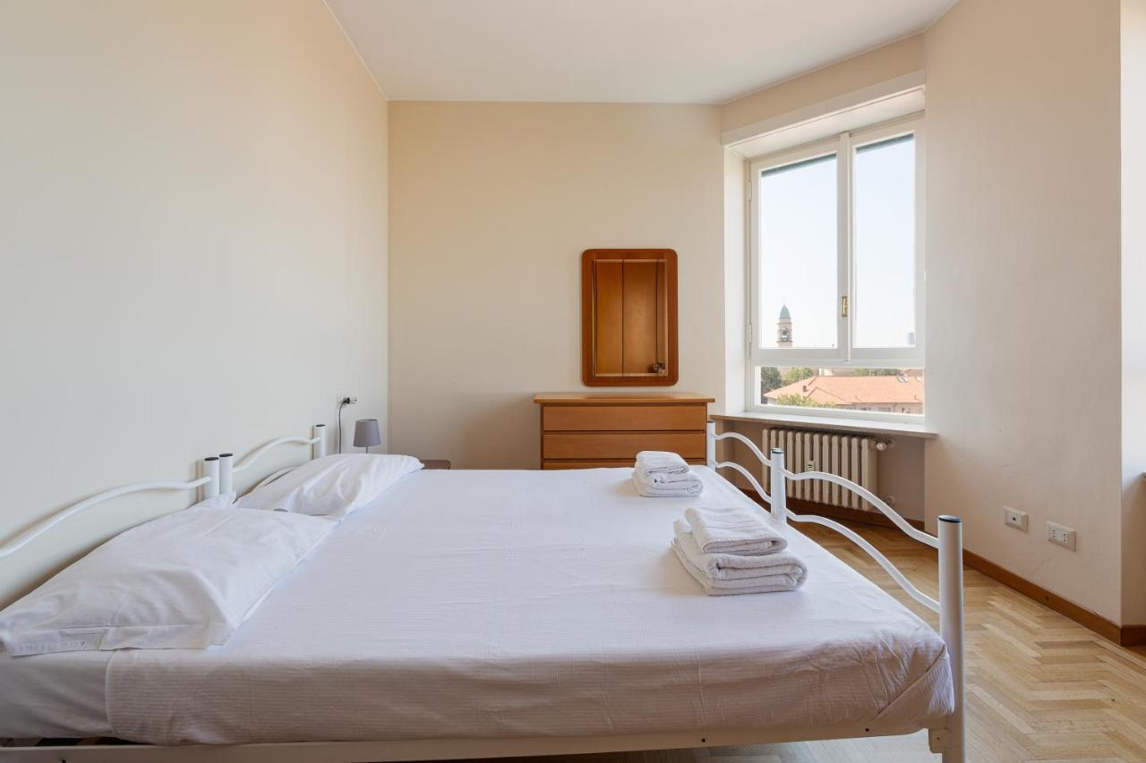 Milano - Roomy Apartment 300 M From M3 Affori Fn! Екстериор снимка