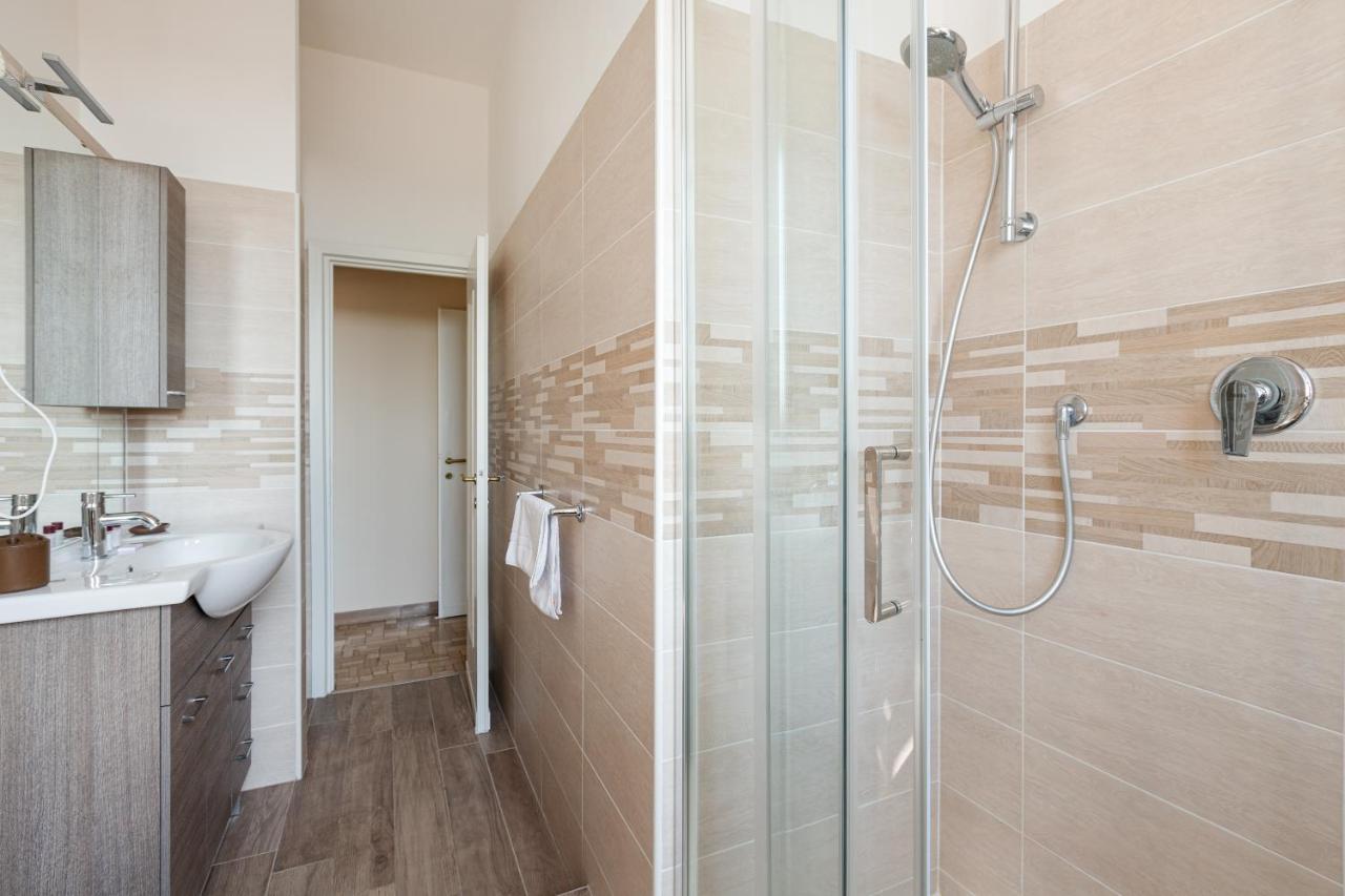Milano - Roomy Apartment 300 M From M3 Affori Fn! Екстериор снимка